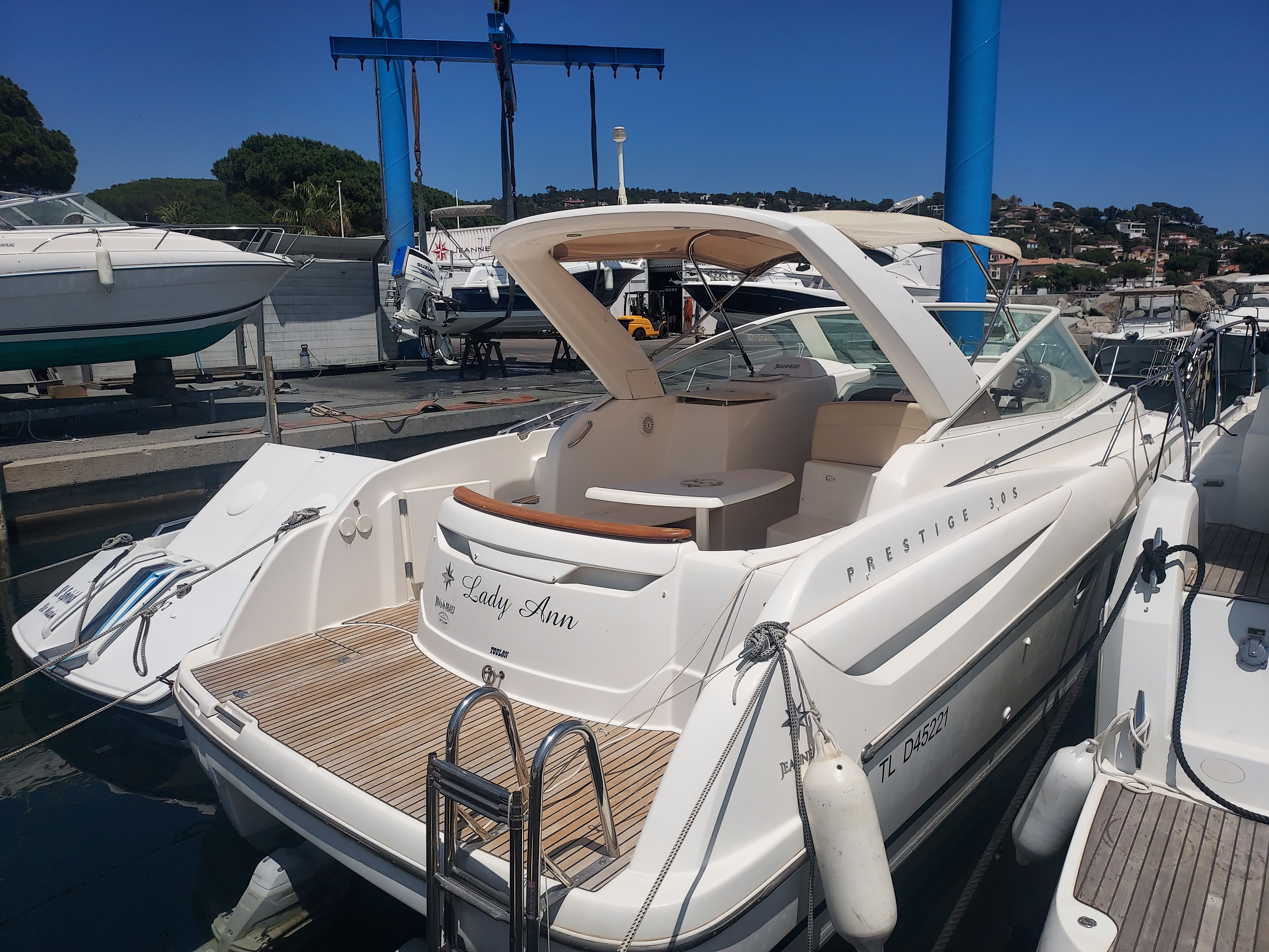 slider 14 Jeanneau Prestige 30 S